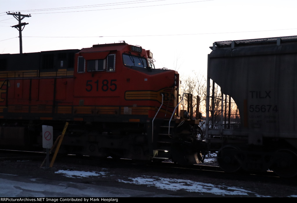 BNSF 5185